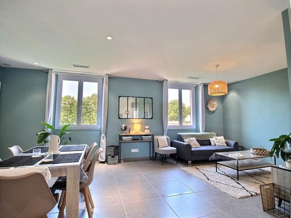 Appartement Avignon T3 rénové proche centre ville - COUP DE COEUR