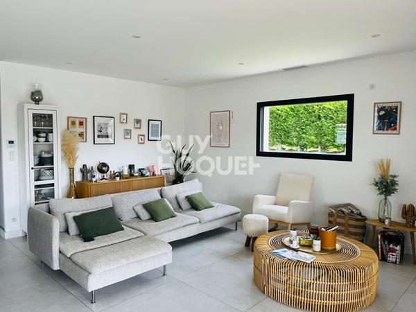 ** À LOUER à FRONTON - SUPERBE VILLA 5 PIÈCES AVEC PISCINE **