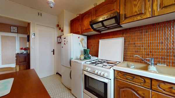 Tours (37000) Appartement T3 avec balcon, vue sur le Cher et garage