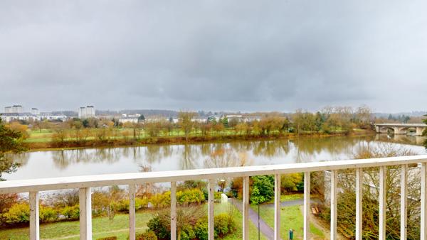 Tours (37000) Appartement T3 avec balcon, vue sur le Cher et garage