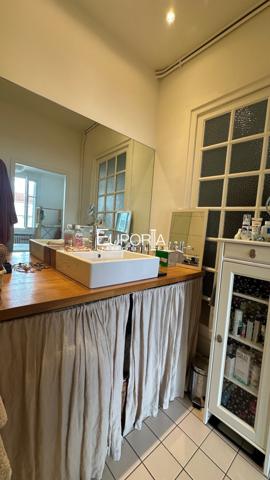 Appartement T2/T3 de 65 m² avec balcon et vue Fourvière – Lyon 6ᵉ