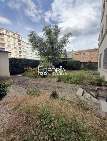 Appartement T2/T3 de 65 m² avec balcon et vue Fourvière – Lyon 6ᵉ