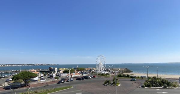 Appartement 3 pièce(s) 69.86 m2 VUE MER Royan
