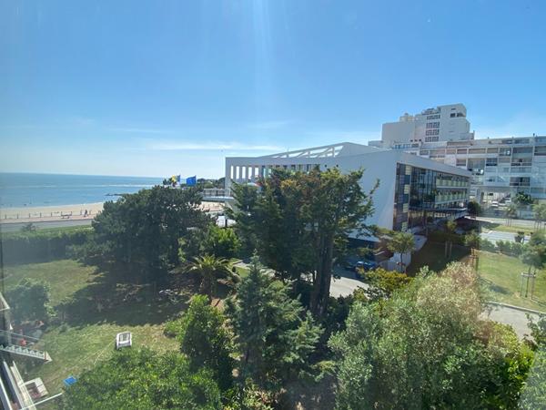 Appartement 3 pièce(s) 69.86 m2 VUE MER Royan