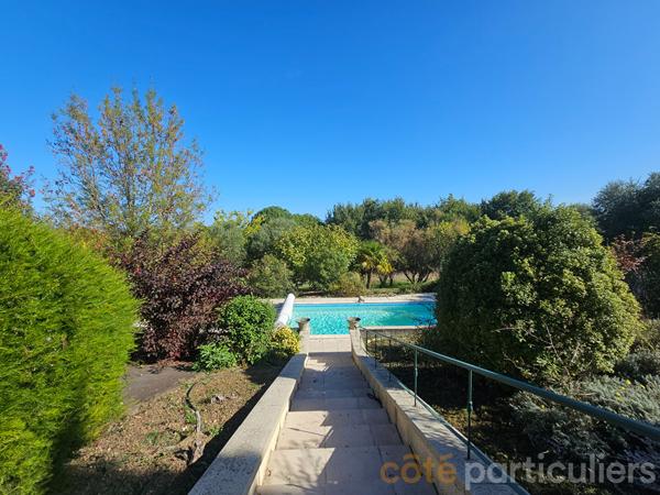 Vente
                Appartement130 m² - 5 Pièces -
                    AGEN (47000)