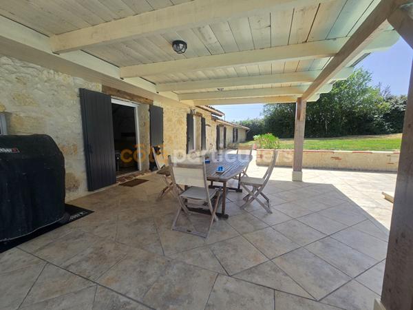 Vente
                Appartement130 m² - 5 Pièces -
                    AGEN (47000)