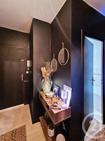 Appartement F5 à vendre  5 pièces - 87,92 m2 MONTELIMAR - 26