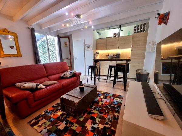 2 MAISONS AVEC GARAGE ET EXTERIEUR