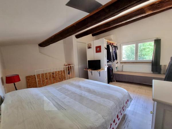 2 MAISONS AVEC GARAGE ET EXTERIEUR