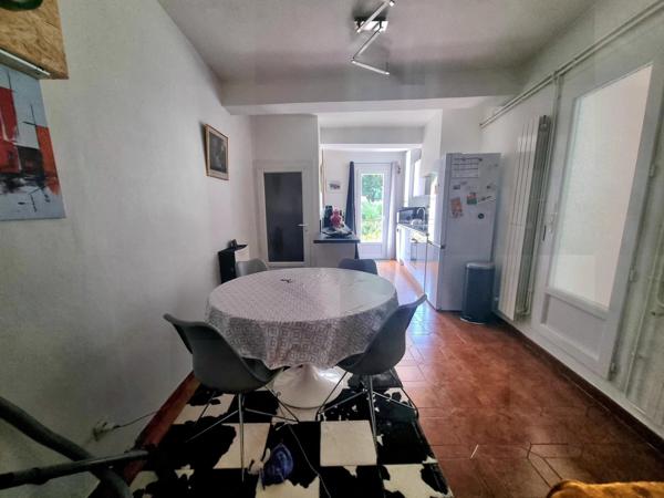 2 MAISONS AVEC GARAGE ET EXTERIEUR