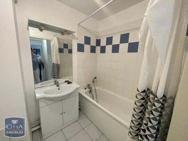 Appartement à louer 2 pièces 50.1m²