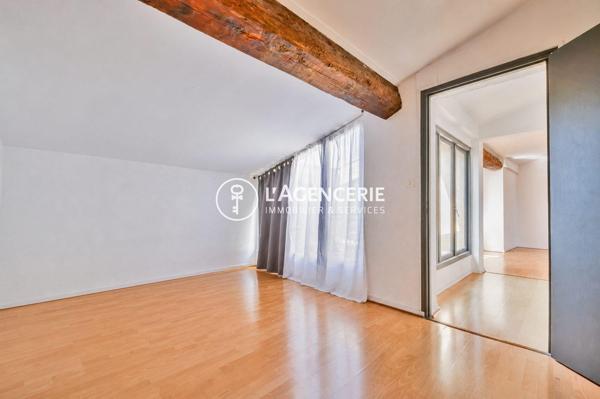 Appartement T2 avec terrasse – Place Pey Berland