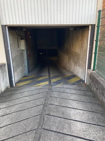 NEUDORF - Place de parking en sous-sol