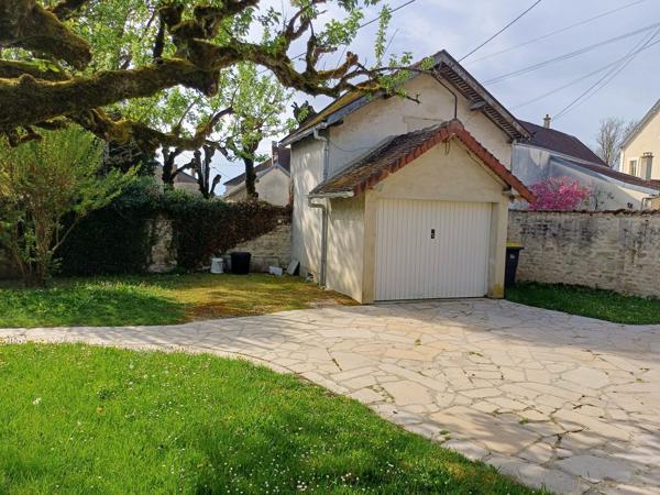 Maison dans Lézinnes
