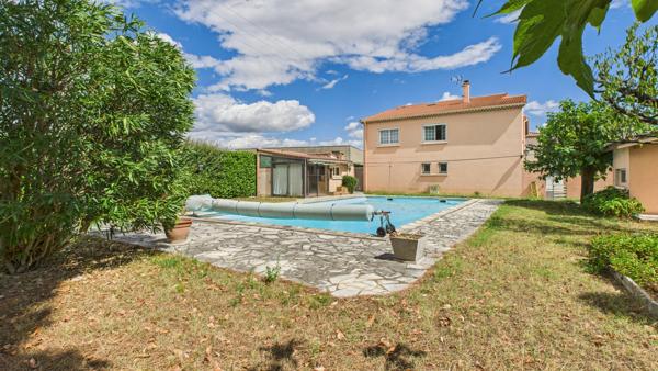 Maison 7 pièces - 207 m²