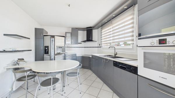 Maison 7 pièces - 207 m²