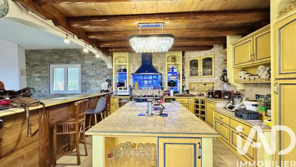 Maison à vendre 4 pièces 195 m² Le Tampon