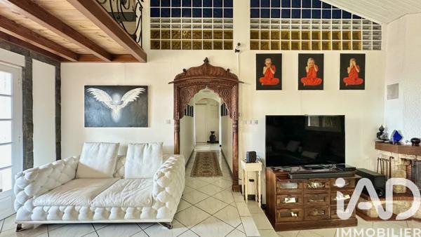 Maison à vendre 4 pièces 195 m² Le Tampon
