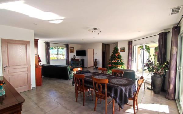 Maison à vendre    4 pièces •  Narbonne