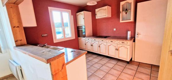 Maison en pierre centre ville d'Eymet