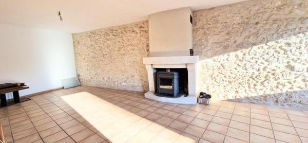 Maison en pierre centre ville d'Eymet