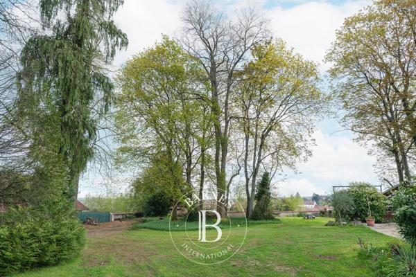 Thaon-les-Vosges, Maison  435 m² à vendre