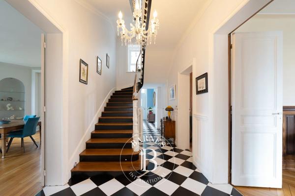 Thaon-les-Vosges, Maison  435 m² à vendre