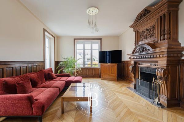 Thaon-les-Vosges, Maison  435 m² à vendre