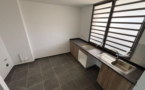 Appartement à louer    3 pièces •  Remire-Montjoly