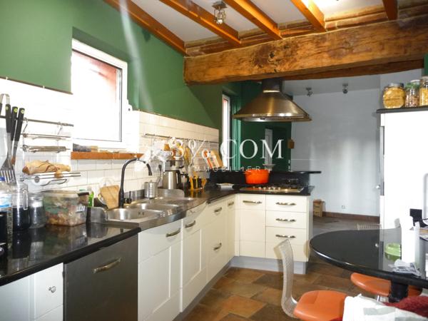 Maison 7 pièce(s) 3 chambre(s) 300 m²