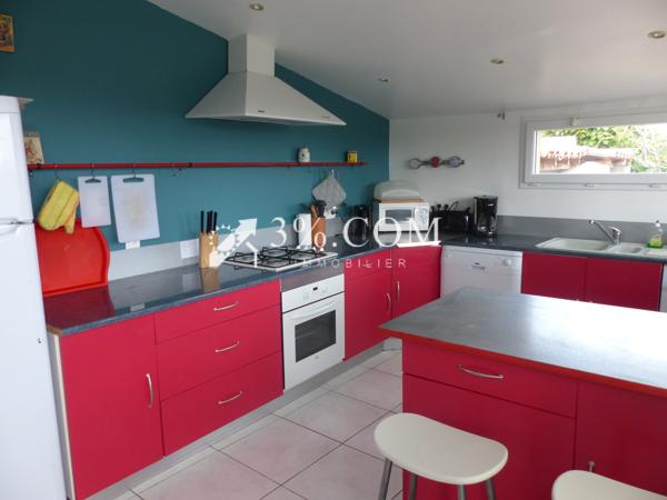 Maison 7 pièce(s) 3 chambre(s) 300 m²