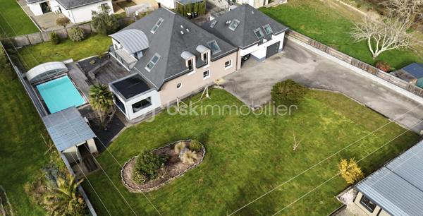 Maison contemporaine de 270 m²