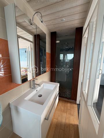 Maison contemporaine de 270 m²