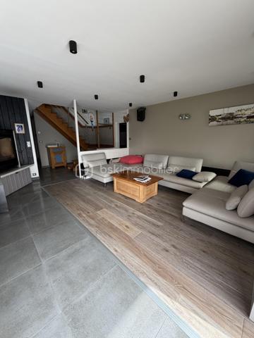 Maison contemporaine de 270 m²