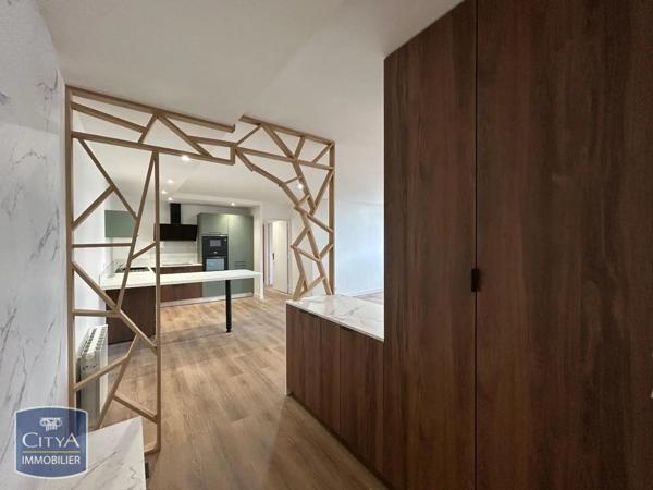 Appartement à louer 4 pièces 95.1m²