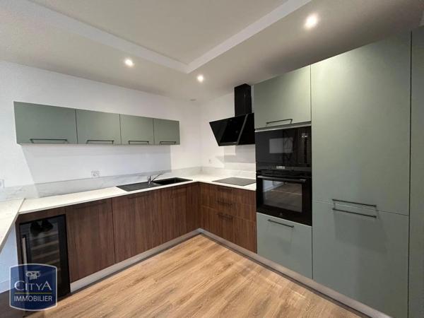 Appartement à louer 4 pièces 95.1m²