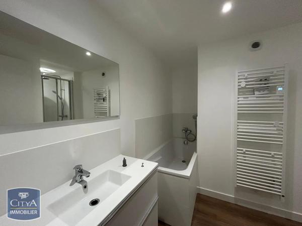 Appartement à louer 4 pièces 95.1m²