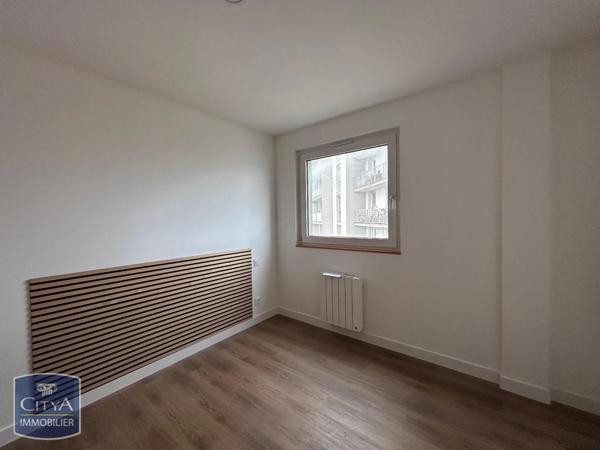 Appartement à louer 4 pièces 95.1m²