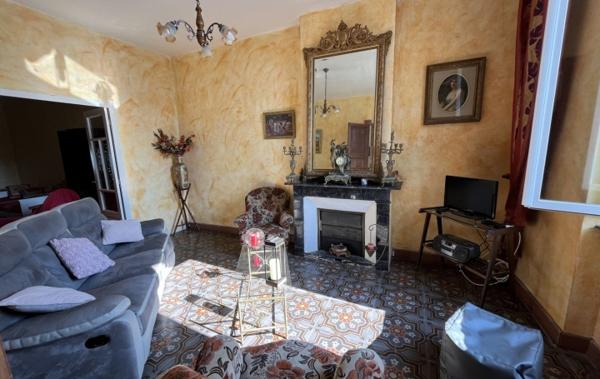 Vente Maison AVEC COUR - TERRASSE - GARAGES Olonzac   