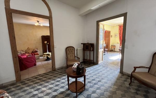 Vente Maison AVEC COUR - TERRASSE - GARAGES Olonzac   