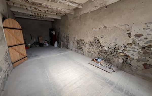 Vente Maison AVEC COUR - TERRASSE - GARAGES Olonzac   