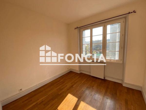 Location Appartement 3 pièces 52.63 m² - 14 PLACE DE LA NOUVELLE ORLEANS Orleans 45000