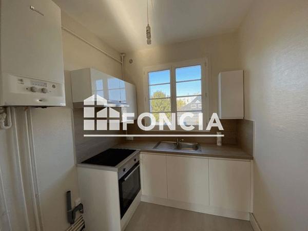 Location Appartement 3 pièces 52.63 m² - 14 PLACE DE LA NOUVELLE ORLEANS Orleans 45000