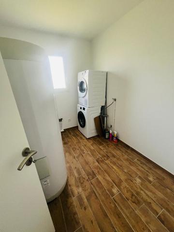 Maison Saran 1 pièce(s) 120 m2 divisée en 4 chambres