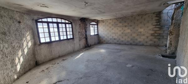 Immeuble à vendre 400 m² Manduel
