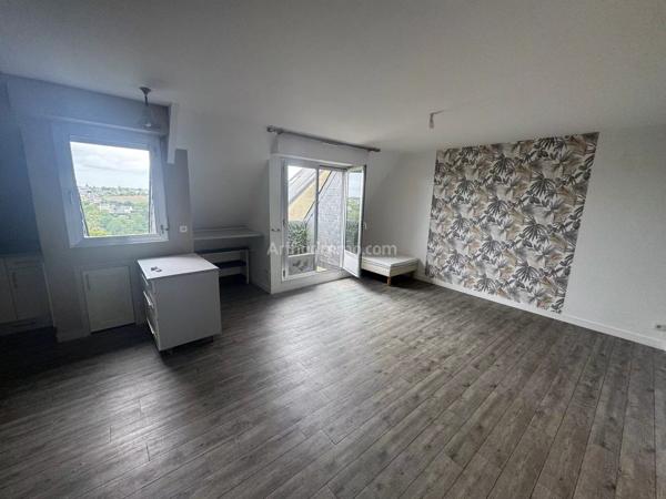 Vente                                                      Appartement
                        
                     2 pièces                      44 m2                     à Dinan