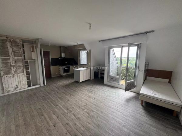 Vente                                                      Appartement
                        
                     2 pièces                      44 m2                     à Dinan