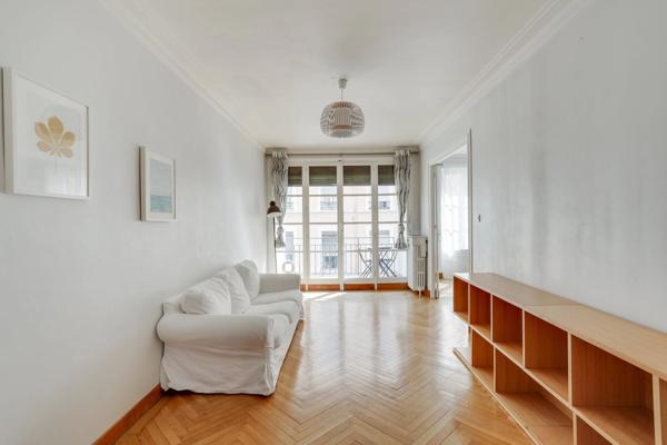 Lyon 6 - Vitton - Appartement meublé de 80.15 m² - Balcon - 2 Chambres