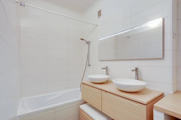 Lyon 6 - Vitton - Appartement meublé de 80.15 m² - Balcon - 2 Chambres