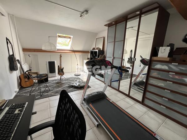 Fontainebleau (77300) Maison traditionnelle avec piscine